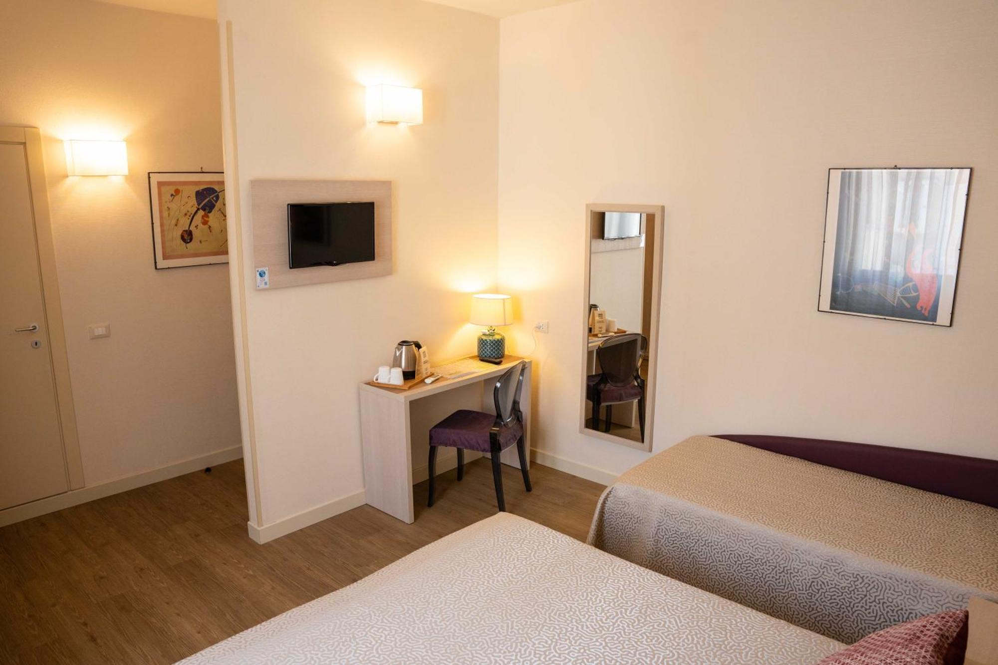 Hotel Pardini Viareggio Esterno foto